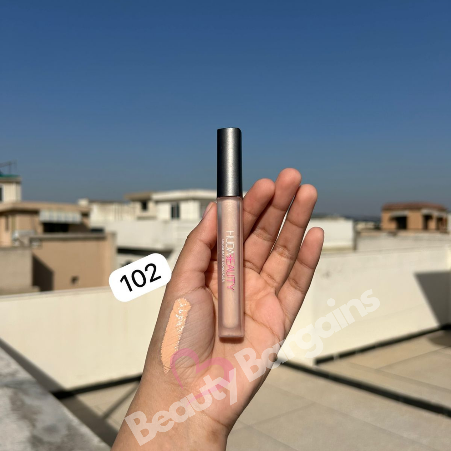 Huda Beauty Liquid Matte Concealer β Shade 102