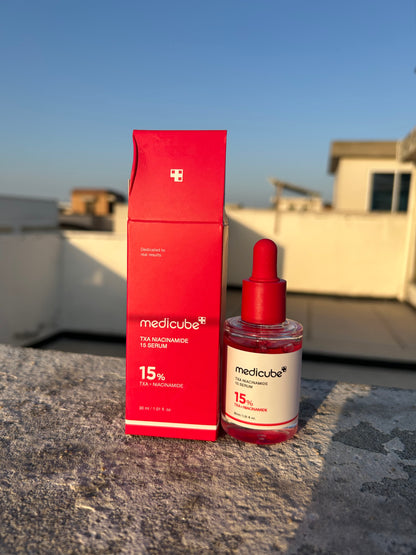 MEDICUBE 15% TXA + NIACINAMIDE SERUM 30 ML.