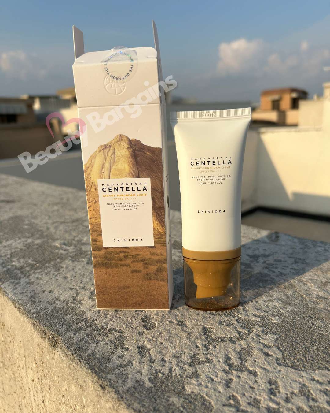 SKIN 1004 MADAGASCAR CENTELLA SUNCREAM SPF 30 PA++++ FOR OILY SKIN